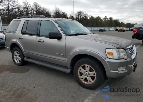 2008 Ford Explorer Xlt z USA, uszkodzony, nr VIN 1FMEU73EX8UA27300